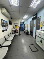 Hougang Avenue 1 (D19), Shop House #563688201
